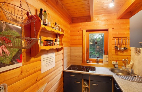 Glindfeld House | Holiday Home 'Zum Radekopf' with Private Terrace, Private Garden and Wi-Fi