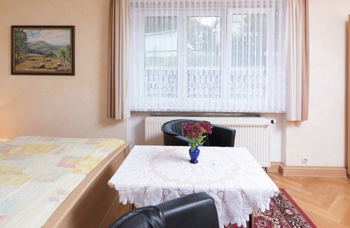 Pockau-Lengefeld Apartment | Holiday homes for two people, with a swimming pool, in the Ore Mountains.