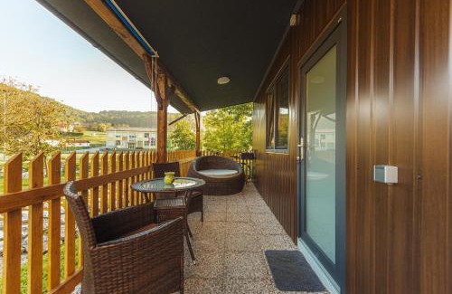 Cerklje ob Krki Apartment | Holiday Homes I&G by the river next to Olimje