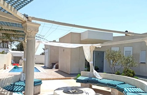 Houmt Arbah Villa | Holiday Homes -- Villa la Reine