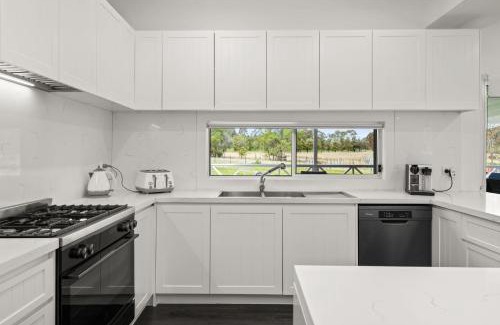 Falls Creek House | Holiday Homestead - Large Farm Stay Style Home