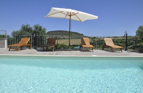 Lu Bagnu Apartment | Holiday house with pool and garden, all amenities, perfect for children,