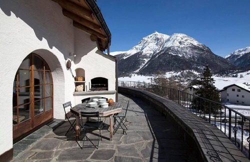 La Punt-Chamues-ch House | Holiday house La Punt-Chamues-ch for 1 - 18 persons with 8 bedrooms - Detached holiday house