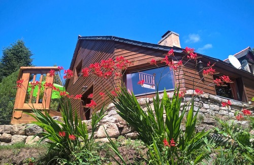 Meslan House | Holiday house 25 minutes from the sea