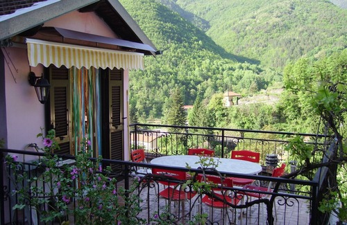 Molini di Triora House | Holiday house, 3 terraces, sunny, mountain views, shopping u. Eating out on site