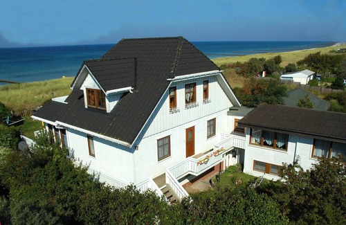 Dierhagen Ost Apartment | Holiday house 4 - Hotel Haus Windhook (directly at the Baltic Sea)