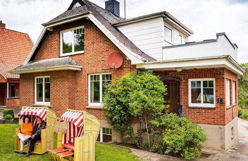 Ahrensbok House | Holiday house Ahrensbök for 1 - 6 persons with 3 bedrooms - Twin house