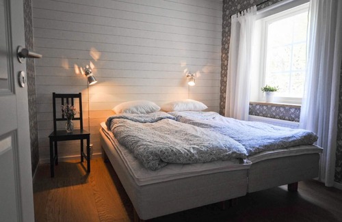 Alingsas House | Holiday house Alingsås for 1 - 9 persons with 3 bedrooms - Holiday house