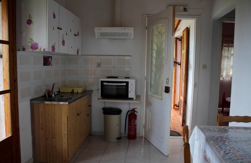 Kompi House | Holiday house amid olive groves, sea view, wifi | Messenia, Peloponnese