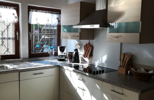 Diez House | Holiday house at the park - green, quiet & central
