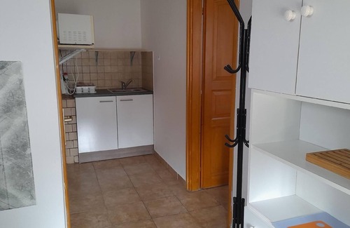 Balatonfenyves House | Holiday house Balatonmáriafürdõ for 1 - 7 persons with 3 bedrooms - Holiday home