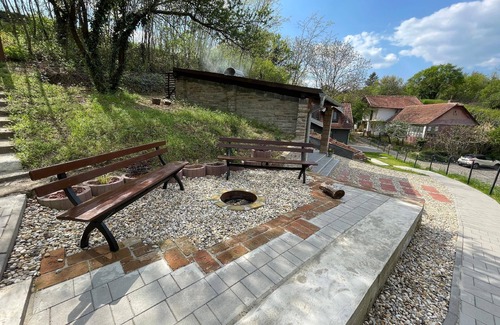 Batina House | Holiday house Batina for 1 - 7 persons with 2 bedrooms - Holiday house