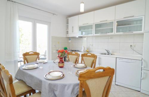 Grubine Apartment | Holiday house between the sea and lakes