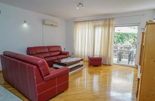 Grubine Apartment | Holiday house between the sea and lakes
