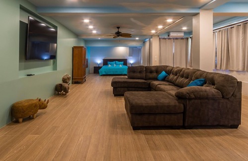 Bacolet House | Holiday house Black Rock for 1 - 12 persons with 6 bedrooms - Holiday house