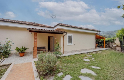 Borgomaro House | Holiday house Borgomaro for 1 - 5 persons with 2 bedrooms - Holiday house