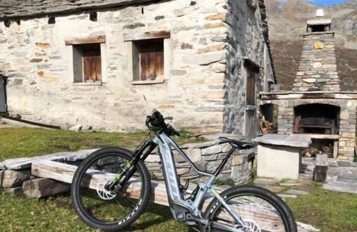 Bosco Gurin Ski Chalet | Holiday house Bosco Gurin for 1 - 4 persons with 1 bedroom - Hut
