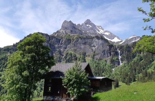 Braunwald Ski Chalet | Holiday house Braunwald for 1 - 11 persons with 7 bedrooms - Farmhouse