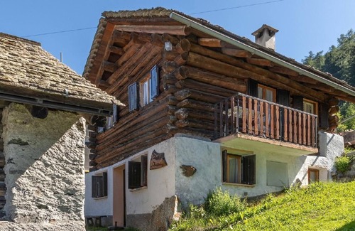 Bregaglia Ski Chalet | Holiday house Casaccia for 1 - 4 persons with 2 bedrooms - Holiday house