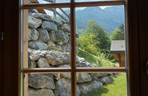 Chamoson Ski Chalet | Holiday house Chamoson for 1 - 10 persons with 4 bedrooms - Holiday house