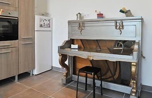 Saint-Wambert-des-Trois-Vallees House | Holiday house Courcy for 1 - 5 persons with 2 bedrooms - Holiday house
