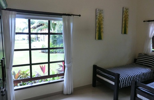Banjartegehe House | Holiday house Desa Rangdu for 1 - 12 persons with 6 bedrooms - Holiday house