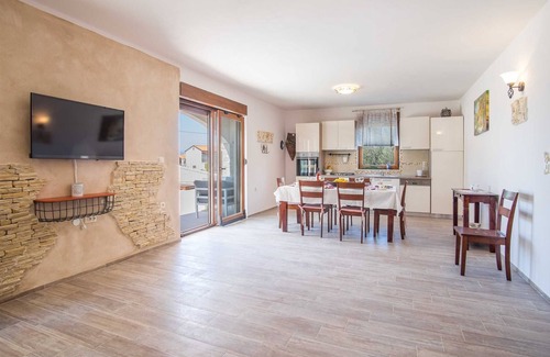 Milohnici House | Holiday house Dijana with pool