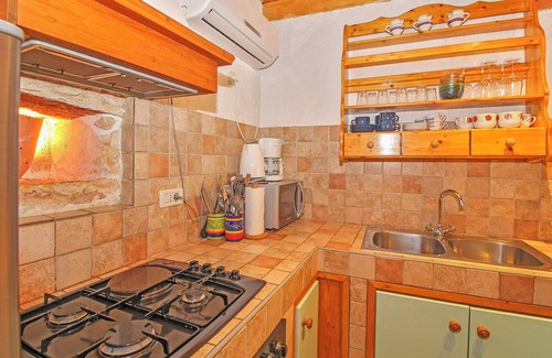 Cokuni House | Holiday house Dolores * fenced garden, private pool, BBQ, free WiFi
