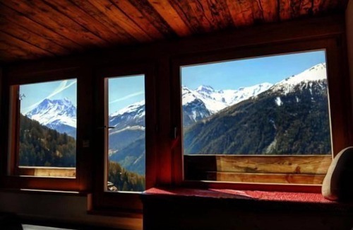 Saint-Martin Ski Chalet | Holiday house Eison for 1 - 5 persons with 1 bedroom - Historical building