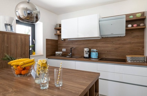 Pinezici Villa | Holiday House Ena in Marcana