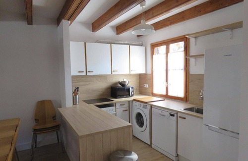 Escarrilla House | Holiday house Escarrilla for 1 - 10 persons with 3 bedrooms - Row house