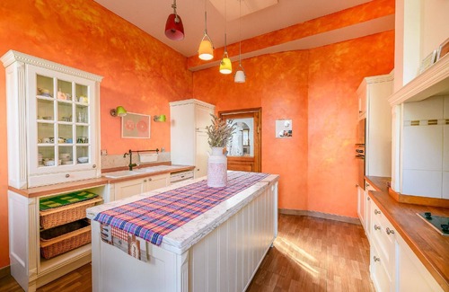 Saint-Cyr-sur-Loire House | Holiday house St Cyr sur Loire for 5 - 15 persons with 6 bedrooms - Holiday home