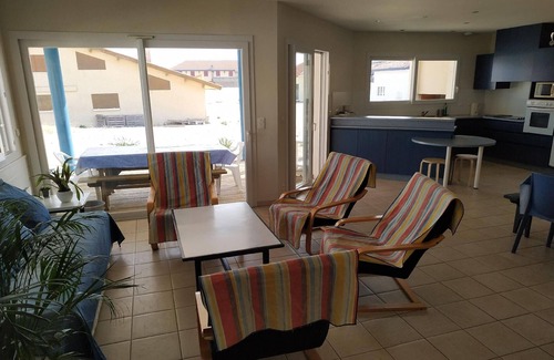 Saint-Girons Plage House | Holiday house Vielle St Girons for 1 - 8 persons with 3 bedrooms - Row house