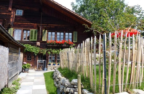 Frutigen House | Holiday house Frutigen for 1 - 4 persons with 2 bedrooms - Detached holiday house