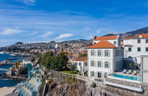 Sao Goncalo House | Holiday house Funchal for 2 - 12 persons with 6 bedrooms - Holiday house