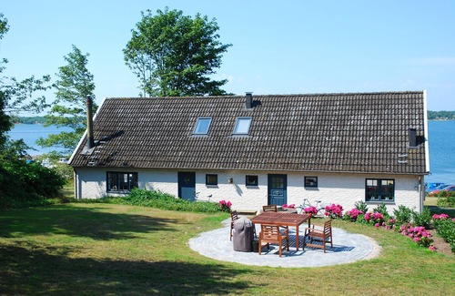 Sturko House | Holiday house in beautiful south - west facing