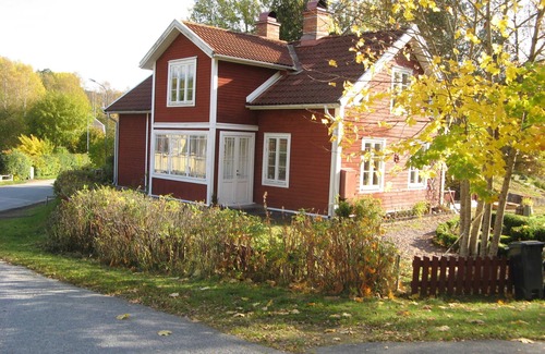Lonneberga House | Holiday house in Lönneberga on the river near Vimmerby up to 10 persons - Haus Oskarslund