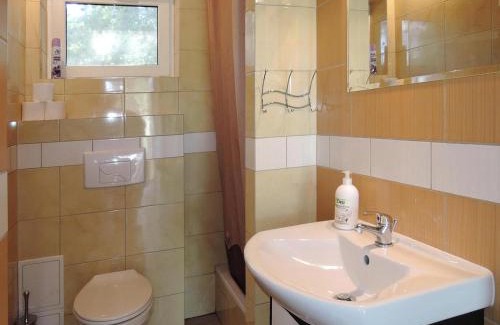 West Pomeranian Voivodeship House | Holiday House in Szczecin at the lake with parking space for 4 persons