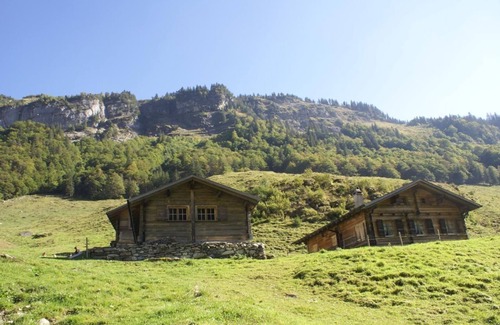 Innertkirchen Ski Chalet | Holiday house Innertkirchen for 1 - 5 persons with 1 bedroom - Farmhouse