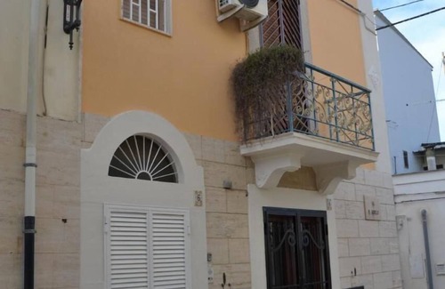 Canosa di Puglia House | Holiday house Canosa di Puglia for 1 - 5 persons with 3 bedrooms - Holiday home