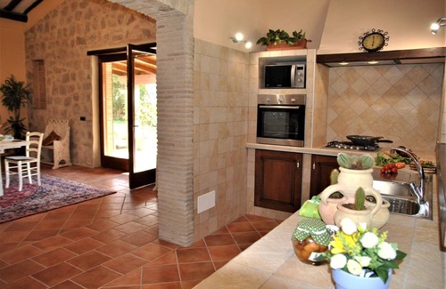 Itri House | Holiday house Itri for 1 - 7 persons with 4 bedrooms - Holiday house