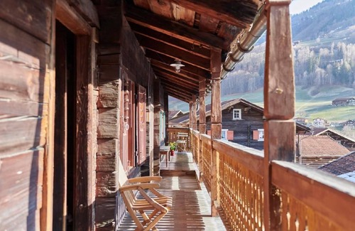 Jenaz House | Holiday house Jenaz for 1 - 6 persons with 3 bedrooms - Detached holiday house