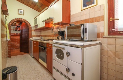 Smoljanci House | Holiday house Klen * quiet location, large garden, terrace, WiFi