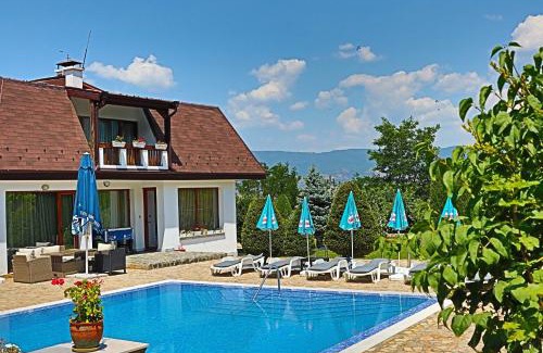 Sapareva Banya House | Holiday House Kubrat
