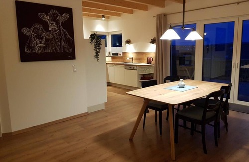 Kleinmaischeid House | Holiday house Löh - 4-bed apartment