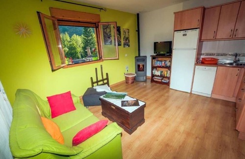 La Omanuela House | Holiday house La Omañuela for 1 - 2 persons with 1 bedroom - Holiday home