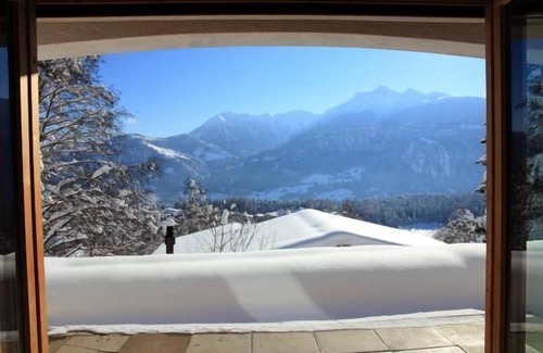 Laax Ski Chalet | Holiday house Laax for 1 - 9 persons with 5 bedrooms - Holiday house