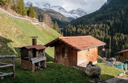 Litziruti Ski Chalet | Holiday house Langwies for 4 - 5 persons with 2 bedrooms - Holiday house