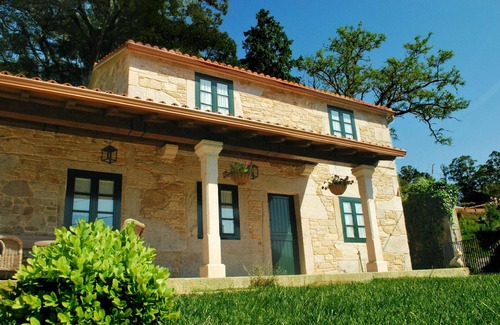 Laxe House | Holiday house Laxe for 1 - 6 persons with 3 bedrooms - Holiday home
