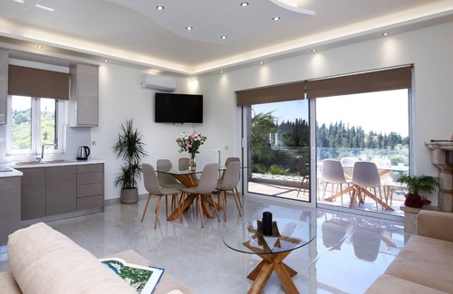 Tsoukaladhes House | Holiday house Lefkada (Stadt) for 1 - 8 persons with 3 bedrooms - Holiday house